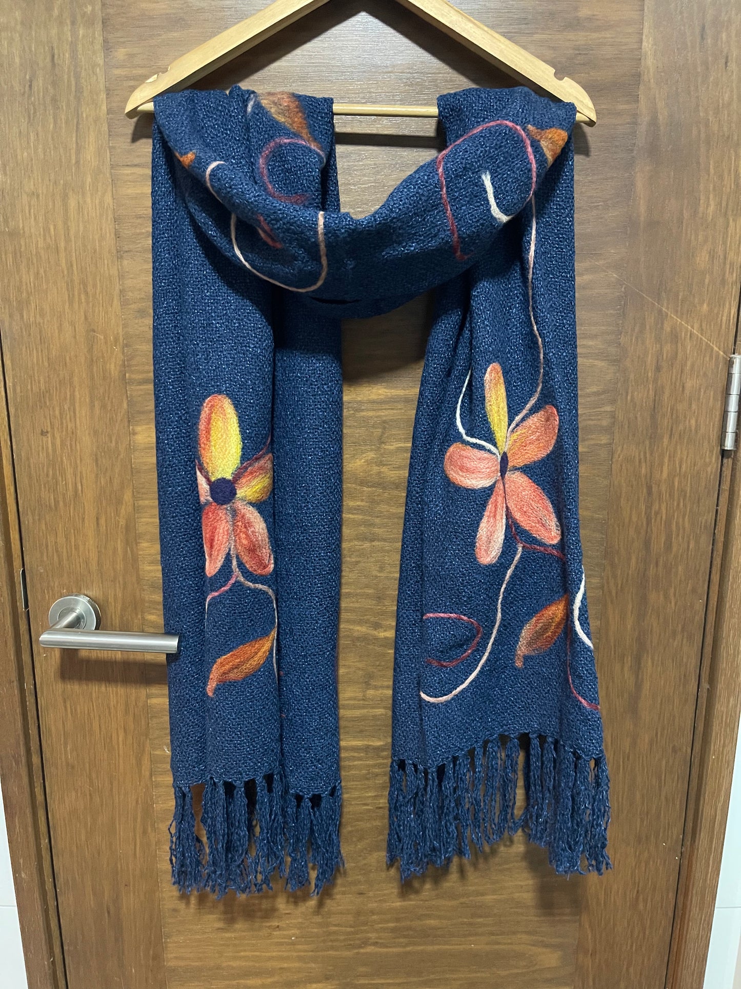 Bufanda Echarpe de Lana con Flores | Hecho a mano