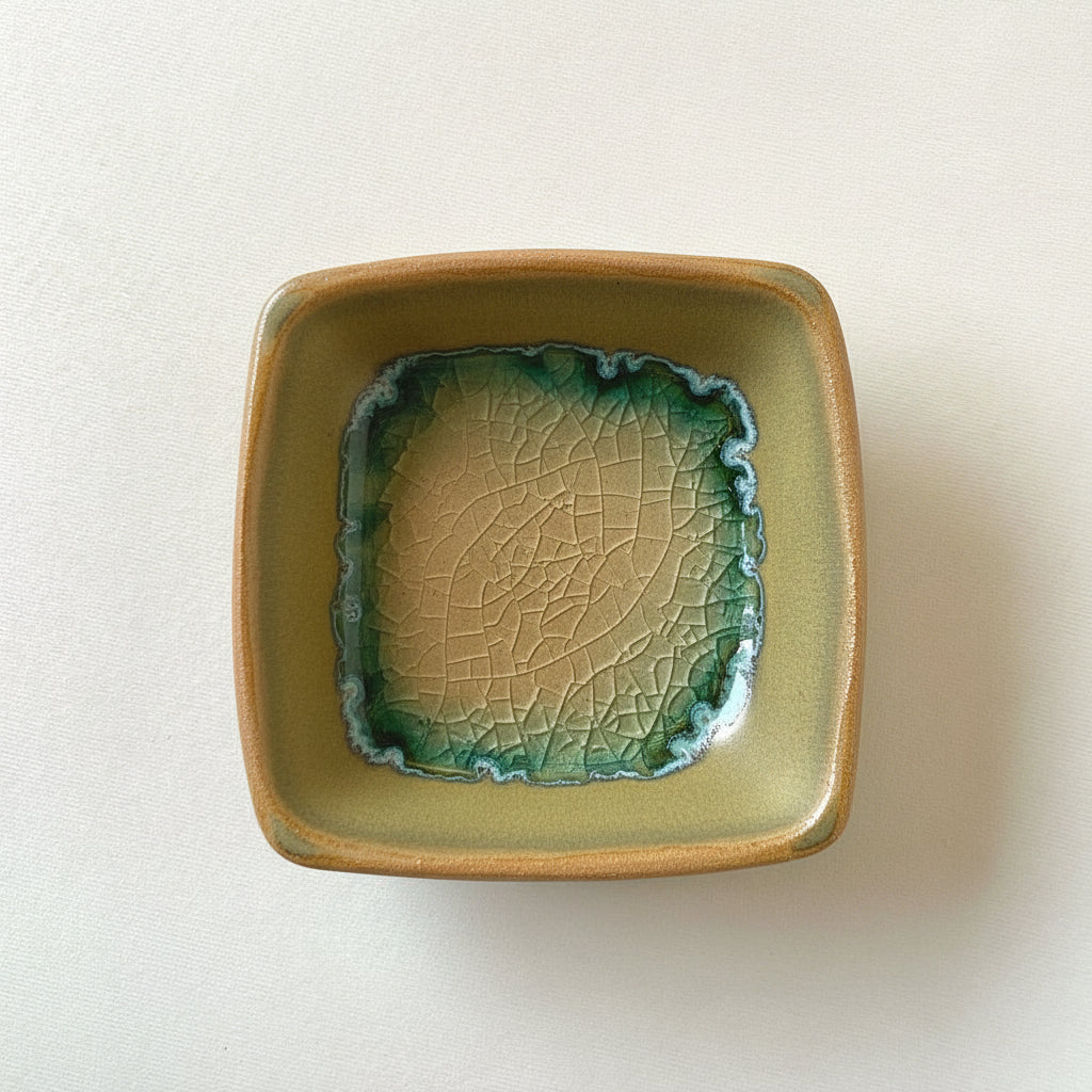Pocillo Cuadrado de Cerámica Gres con Vidriado Verde Hecho a Mano