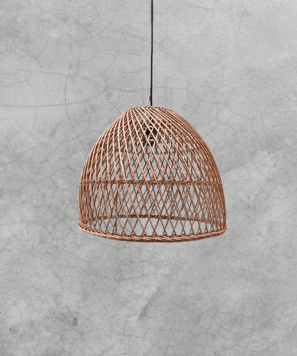 Lámpara Colgante Campana Enrejada 40x38 de Mimbre - Veta Indómita