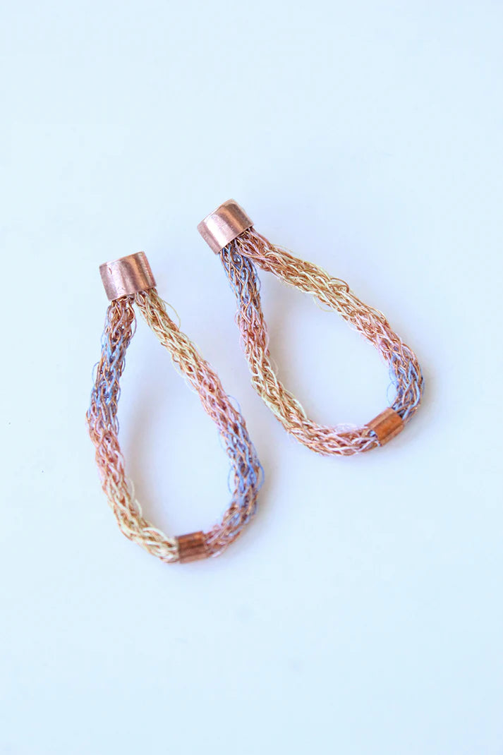Aros Cromáticos de Cobre Tejido | Joyería en Cobre