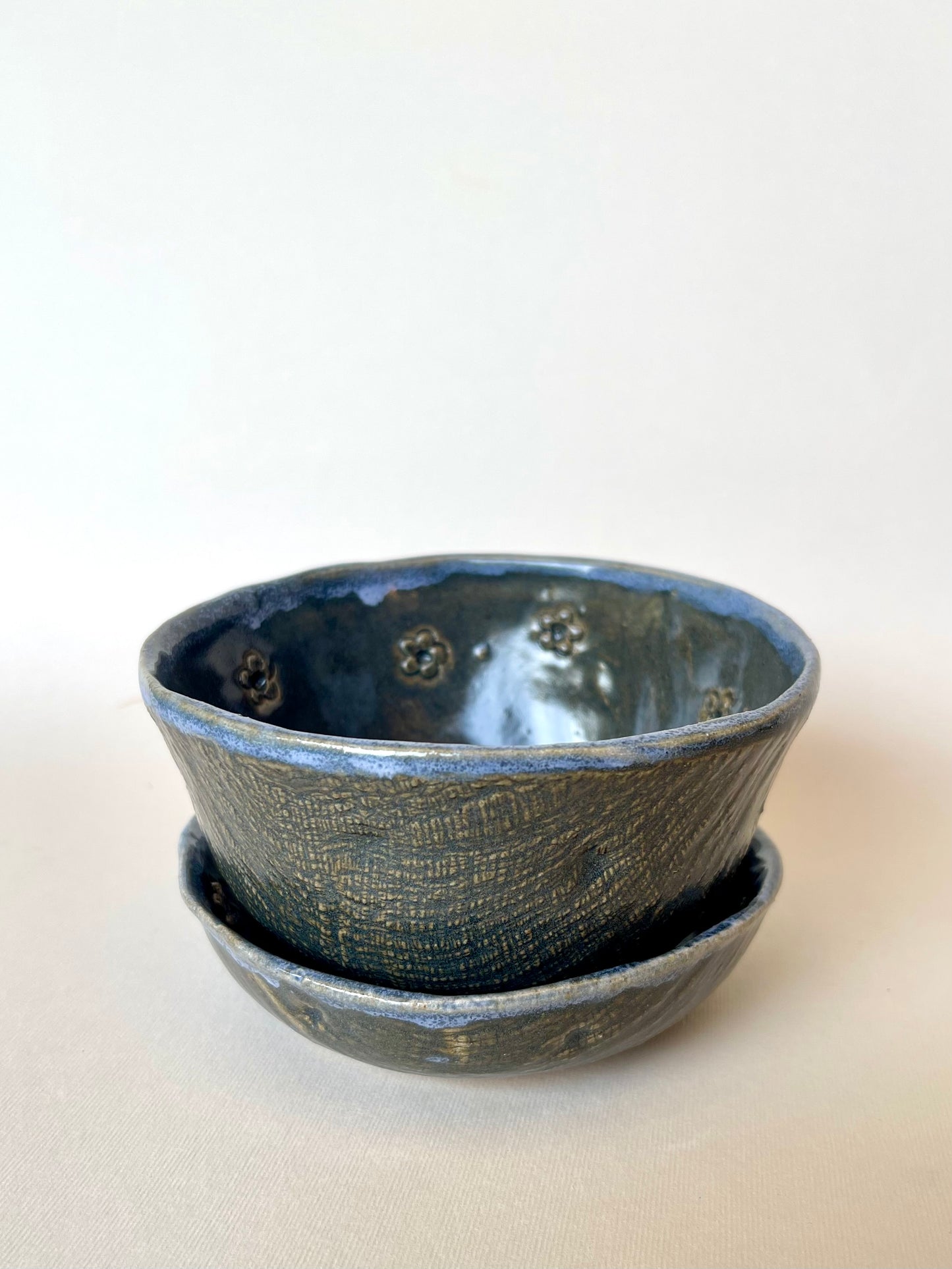 Dúo de Pocillos de Cerámica Gres Gris Borde Azul Hechos a Mano