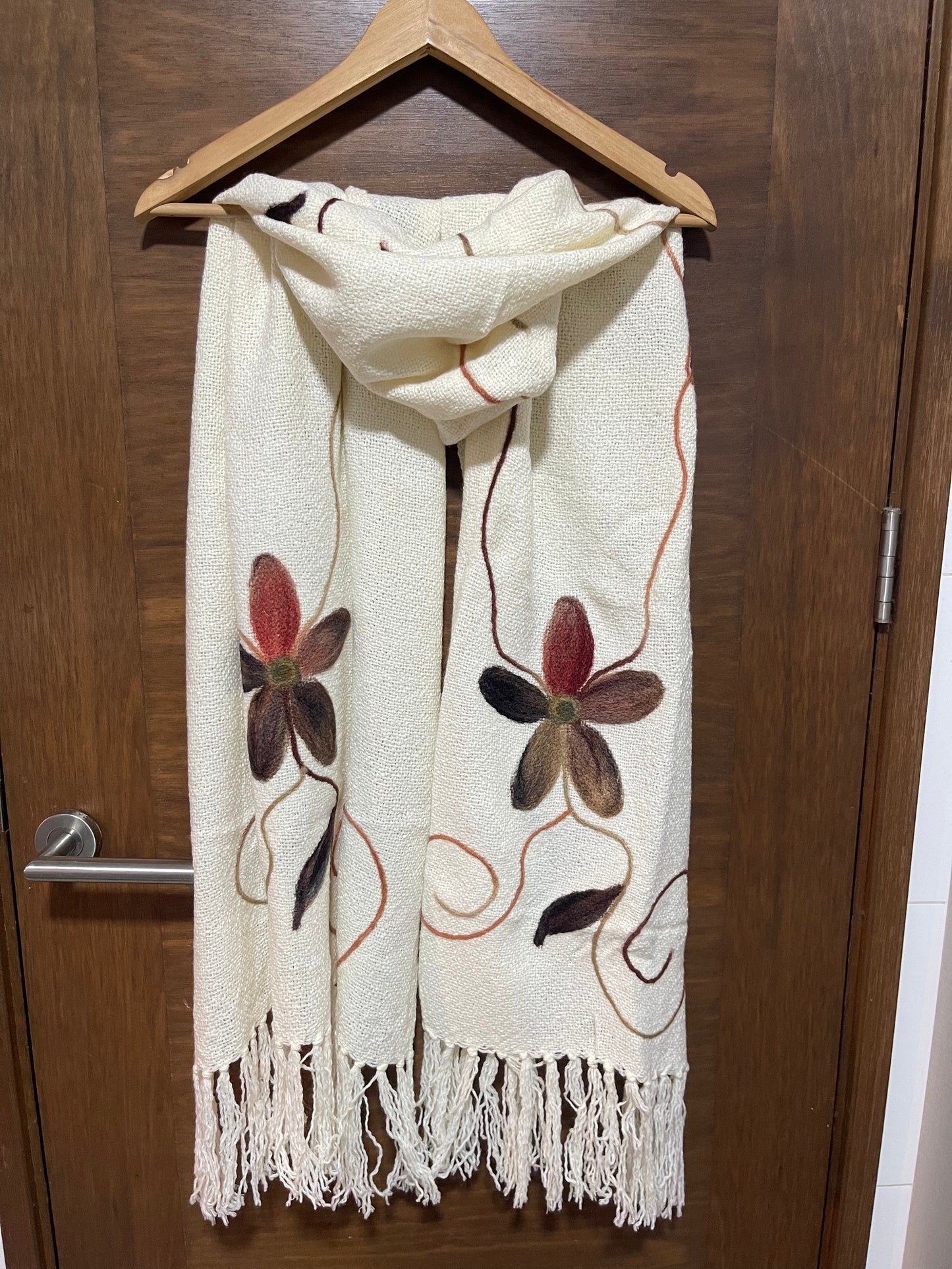 Bufanda Echarpe de Lana con Flores | Hecho a mano