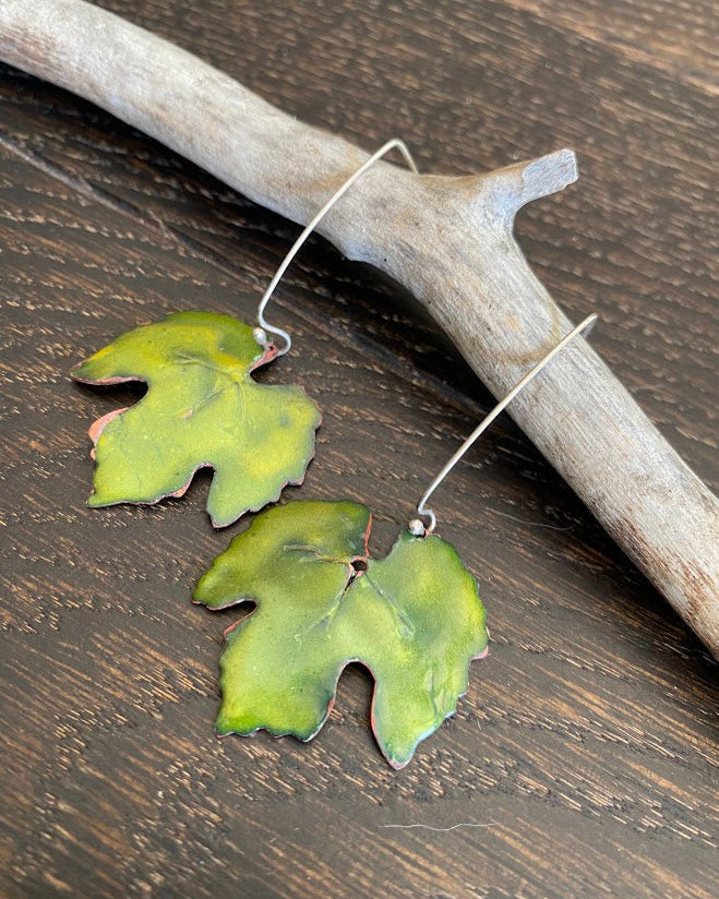 Aretes Colección Viñedo De Cobre Esmaltado Al Fuego