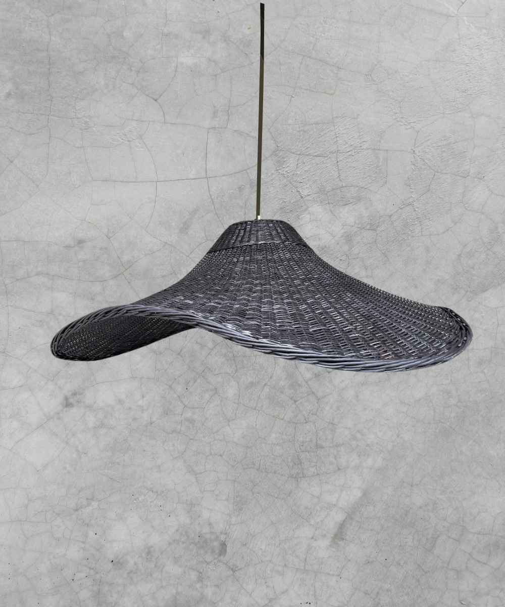 Lámpara Colgante Mantarraya Negra 100 cm de Mimbre - Veta Indómita