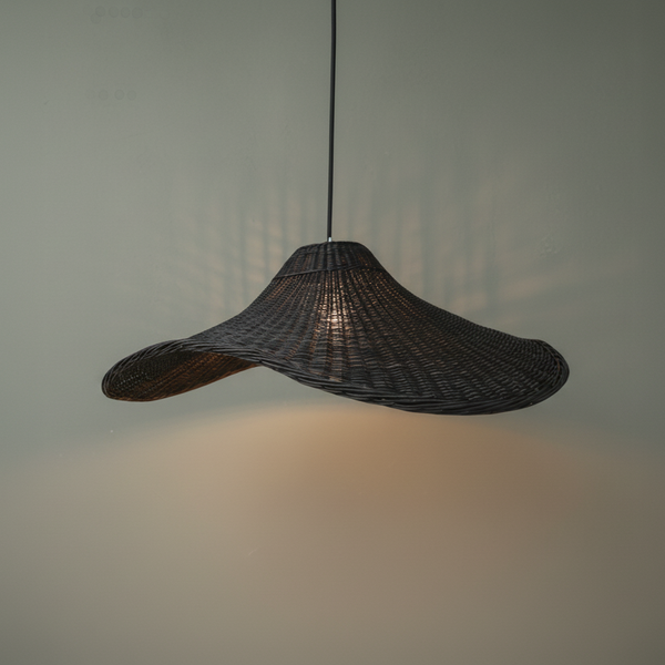 Lámpara colgante Mantarraya artesanal 80x40 cm – Veta Indómita