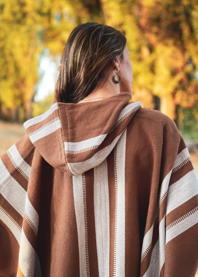 Poncho Chileno Lana - Alpaca con Franjas - Veta Indómita