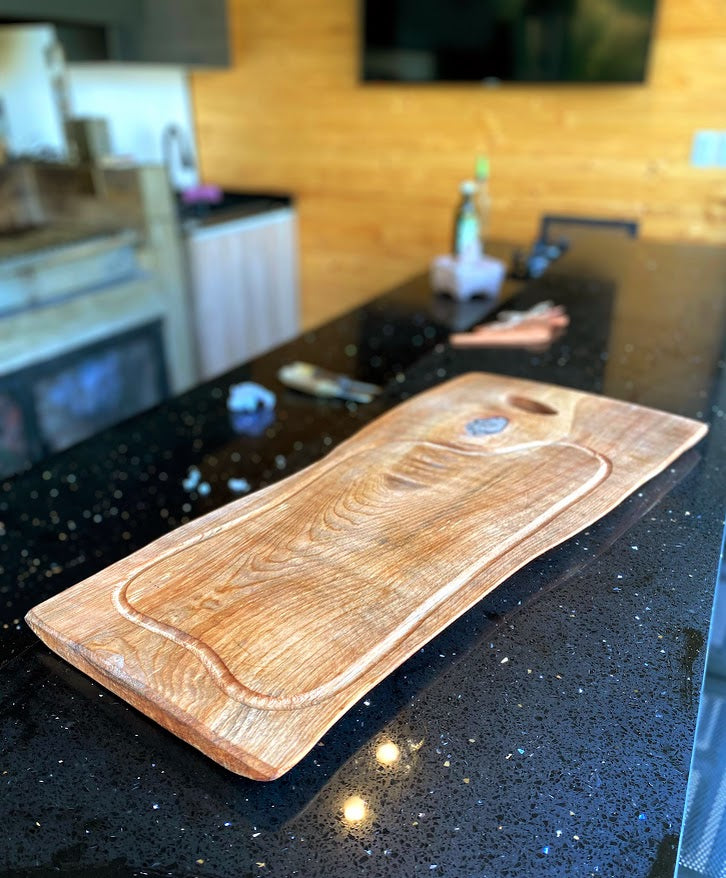 Tabla Rústica de Madera Nativa para Asado – 50 cm - Veta Indómita