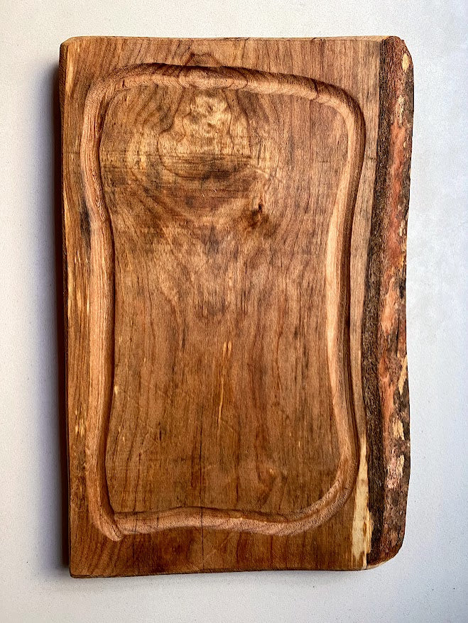 Tabla Rústica de Madera para Asado o Picoteo – 30 cm - Veta Indómita