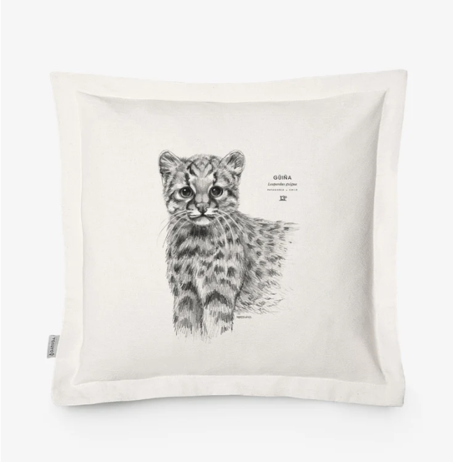 Funda de Cojín 50x50 cm – Ilustración de Fauna Chilena