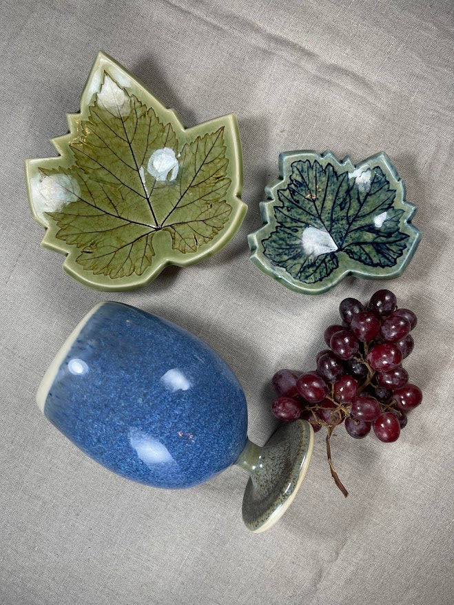 Pocillo de hoja de Parra Azul 12 a 13 cm - Veta Indómita