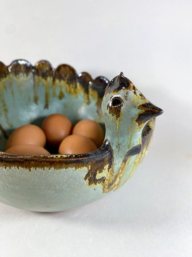 Gallina Huevera de Cerámica Gres – Artesanía de Guangualí (Tamaño Grande) - Veta Indómita