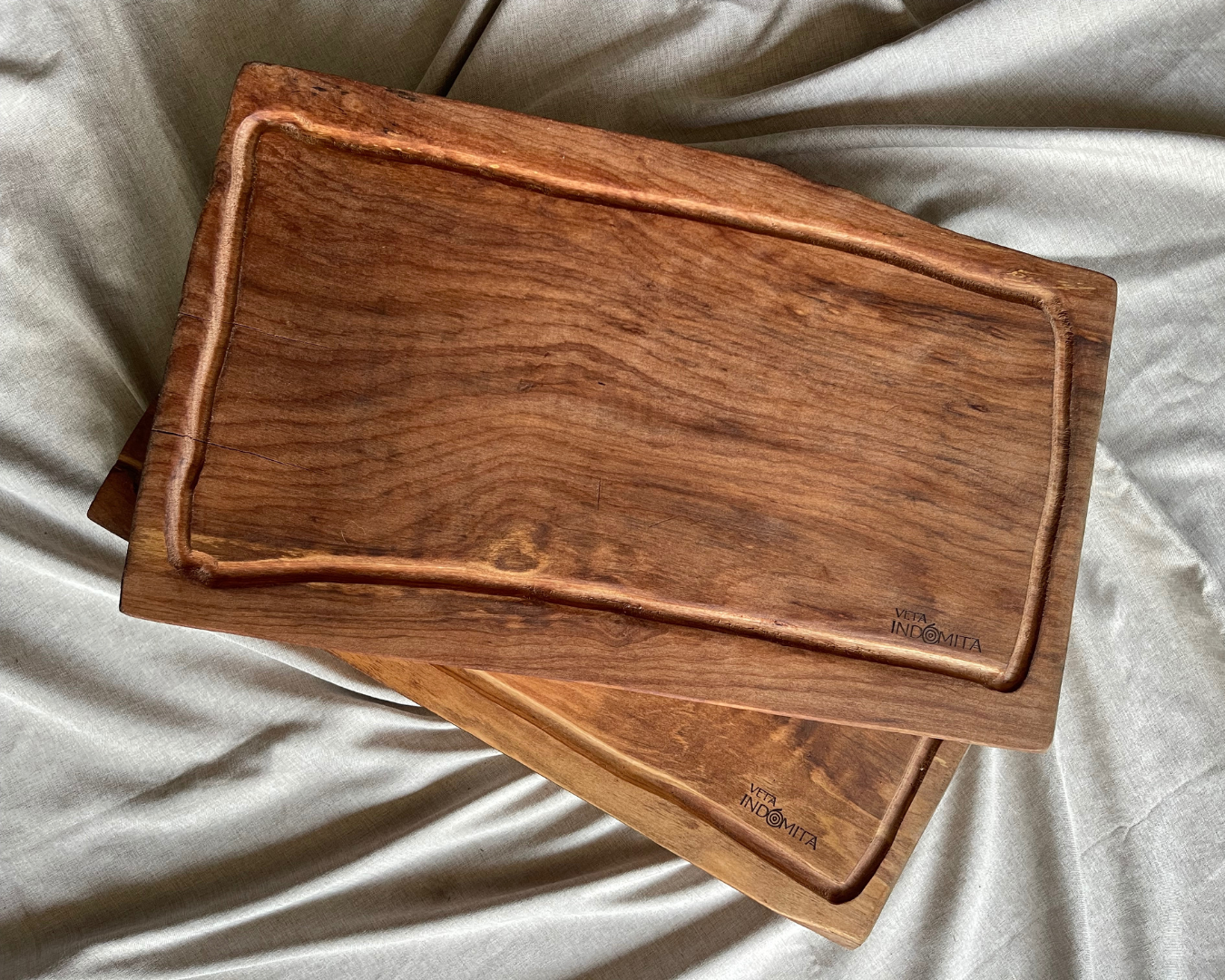 Tabla de Asado Gruesa de Madera Nativa Recuperada – 4,5 cm de Espesor - Veta Indómita